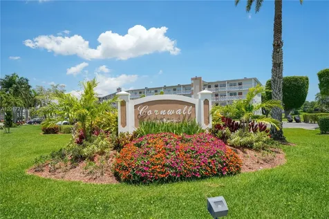 4082 E Cornwall E Boca Raton FL 33434