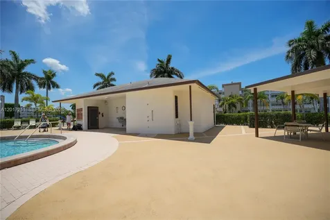 4082 E Cornwall E Boca Raton FL 33434