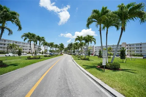 4082 E Cornwall E Boca Raton FL 33434