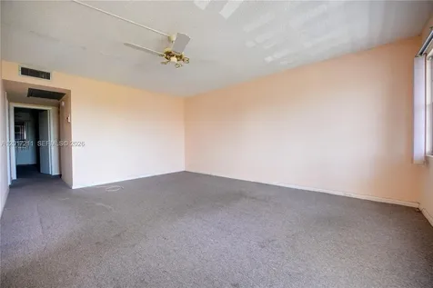 4082 E Cornwall E Boca Raton FL 33434