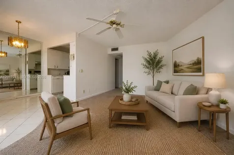 4082 E Cornwall E Boca Raton FL 33434