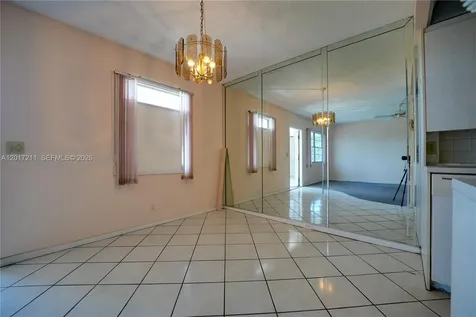 4082 E Cornwall E Boca Raton FL 33434
