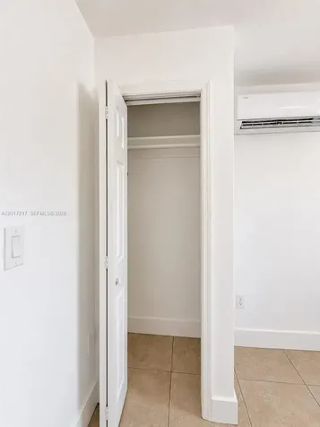 127 NW 47th Terrace Miami FL 33127