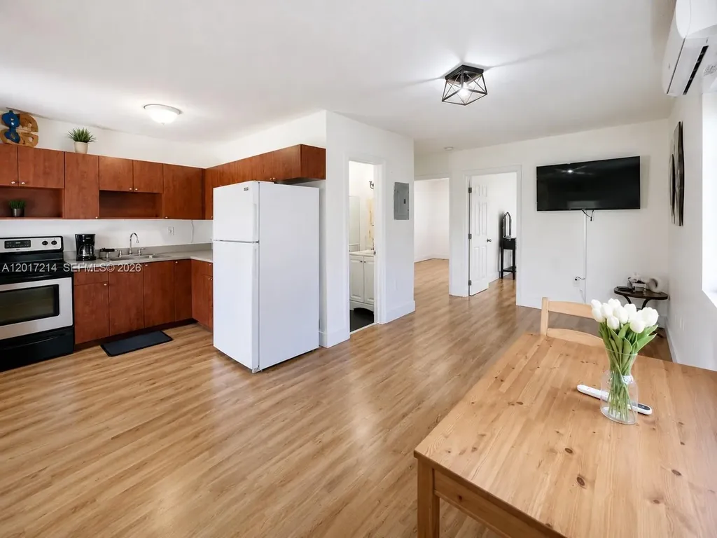 127 NW 47th Terrace Miami FL 33127