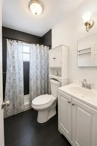 127 NW 47th Terrace Miami FL 33127