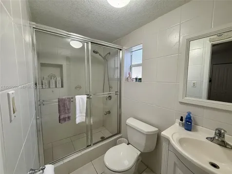 280 NE 173rd Street North Miami Beach FL 33162