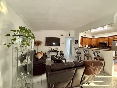 280 NE 173rd Street North Miami Beach FL 33162