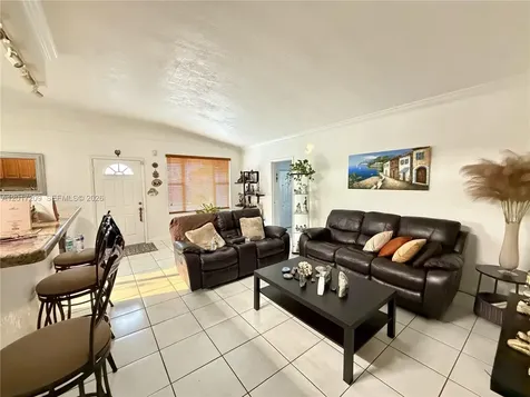 280 NE 173rd Street North Miami Beach FL 33162