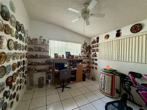 280 NE 173rd Street North Miami Beach FL 33162