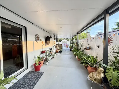 280 NE 173rd Street North Miami Beach FL 33162