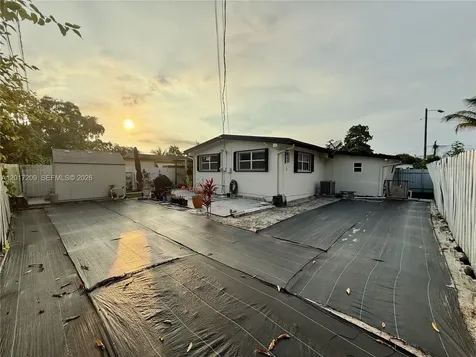 280 NE 173rd Street North Miami Beach FL 33162