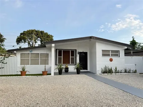 280 NE 173rd Street North Miami Beach FL 33162