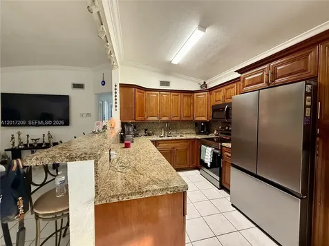 280 NE 173rd Street North Miami Beach FL 33162