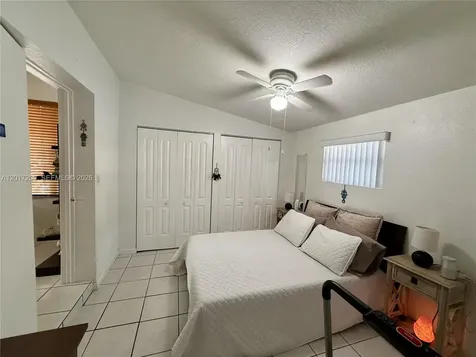 280 NE 173rd Street North Miami Beach FL 33162