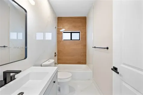630 NE 166th Street Miami FL 33162