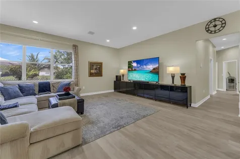3973 SW 140th Avenue Davie FL 33330