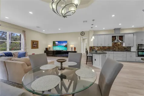 3973 SW 140th Avenue Davie FL 33330