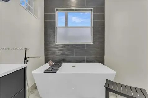 3973 SW 140th Avenue Davie FL 33330