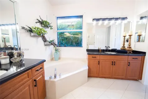 7543 Via Grande Boynton Beach FL 33437
