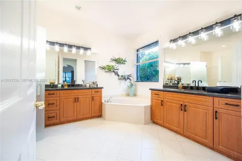 7543 Via Grande Boynton Beach FL 33437