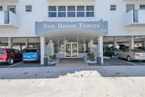 1720 Jefferson Street Hollywood FL 33020
