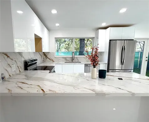 6091 SW 64th Terrace South Miami FL 33143