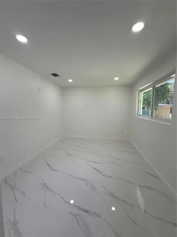 6091 SW 64th Terrace South Miami FL 33143