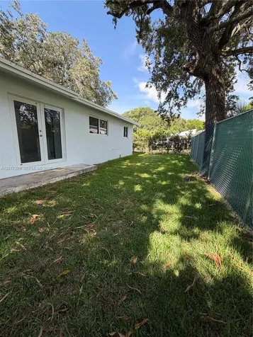 6091 SW 64th Terrace South Miami FL 33143