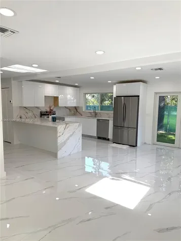 6091 SW 64th Terrace South Miami FL 33143