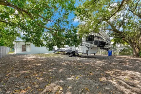 1375 NW 77th Street Miami FL 33147