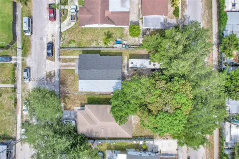 1375 NW 77th Street Miami FL 33147