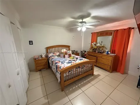 7101 SW 89th Court Miami FL 33173