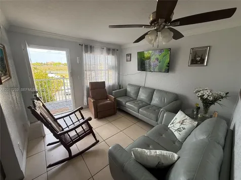7101 SW 89th Court Miami FL 33173
