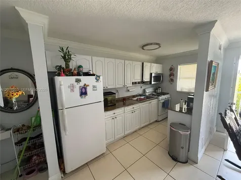 7101 SW 89th Court Miami FL 33173