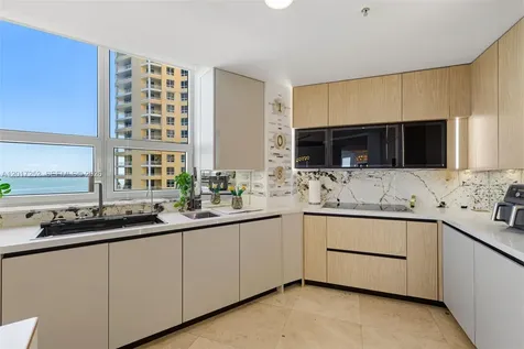 848 Brickell Key Drive Miami FL 33131