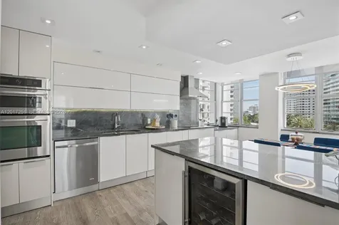 5660 Collins Avenue Miami Beach FL 33140
