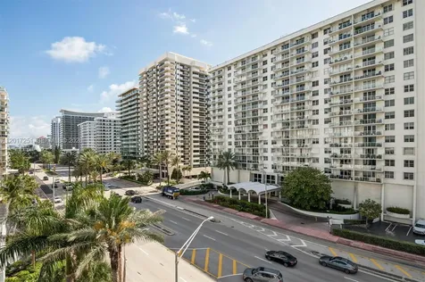 5660 Collins Avenue Miami Beach FL 33140