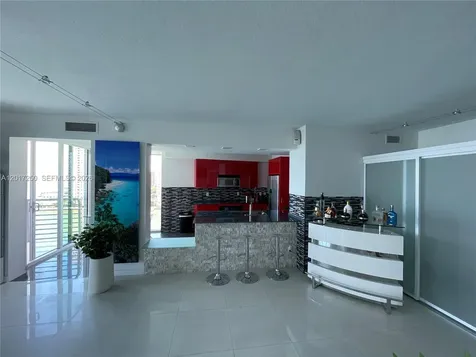 335 S Biscayne Boulevard Miami FL 33131