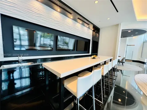 851 NE 1st Avenue Miami FL 33132