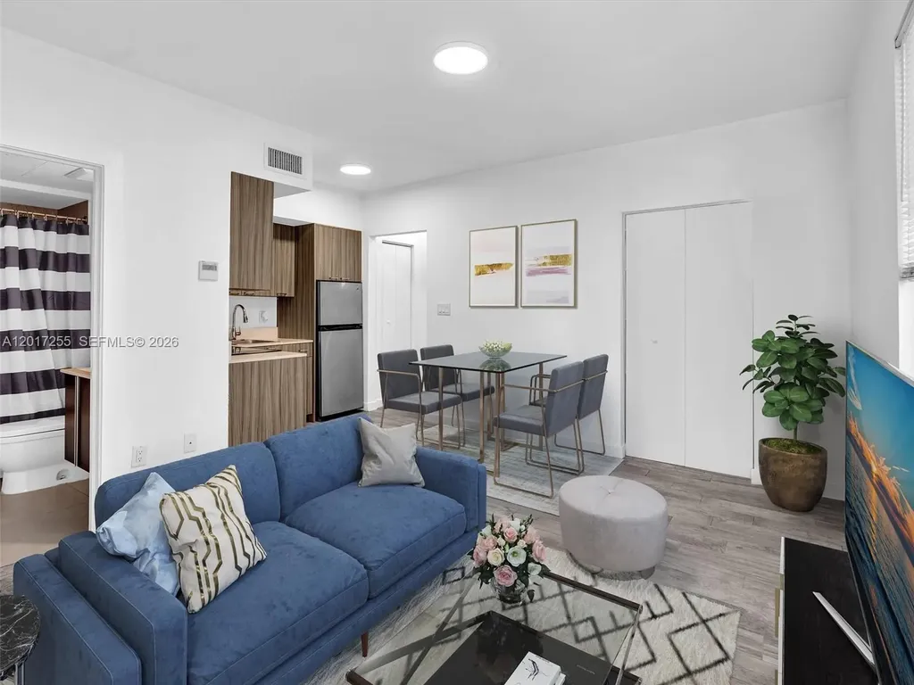 557 Michigan Avenue Miami Beach FL 33139