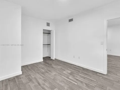 557 Michigan Avenue Miami Beach FL 33139