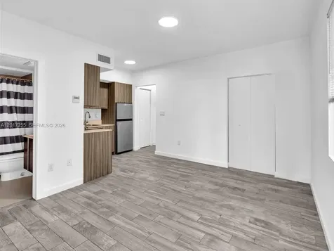 557 Michigan Avenue Miami Beach FL 33139