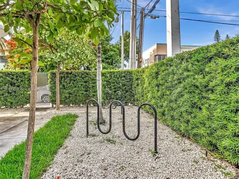 557 Michigan Avenue Miami Beach FL 33139