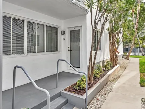 557 Michigan Avenue Miami Beach FL 33139