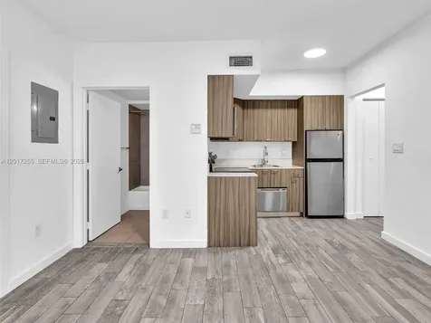 557 Michigan Avenue Miami Beach FL 33139