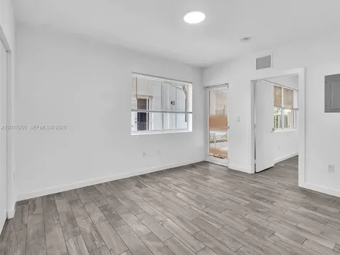 557 Michigan Avenue Miami Beach FL 33139
