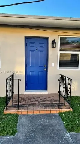 3085 W Flagler Street Miami FL 33135