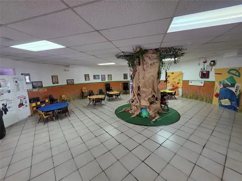 2660 SW 17th Street Miami FL 33145