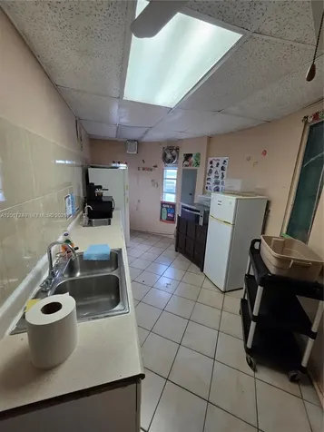2660 SW 17th Street Miami FL 33145