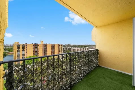 4801 NW 7th Street Miami FL 33126